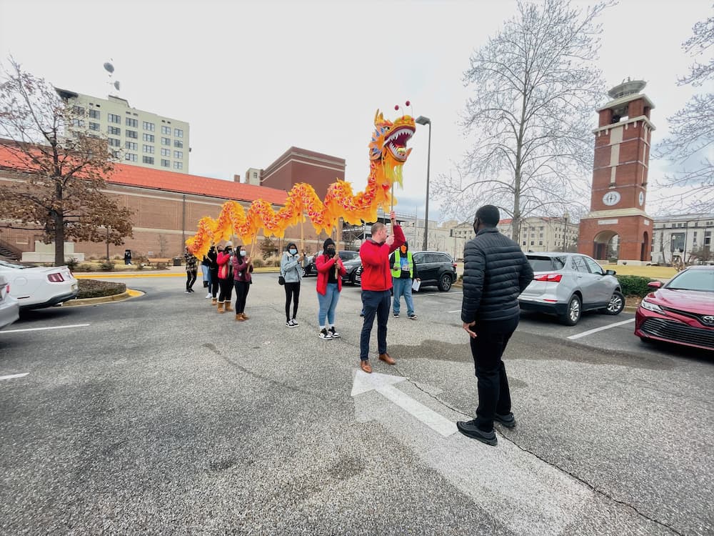 more demonstration on how to do dragon dance