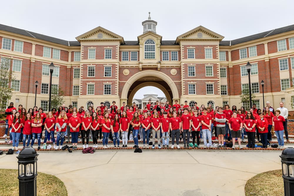 Group photo of all of the students and faculty from Eclectic Middle School