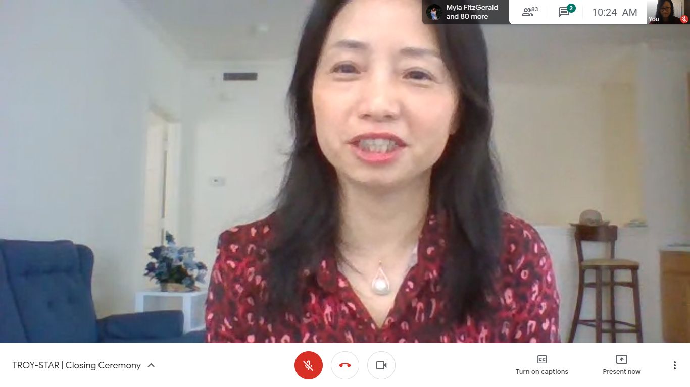 Dr. Li Fang addresses the teacher participants and encourages them to look to Troy for inspiration.